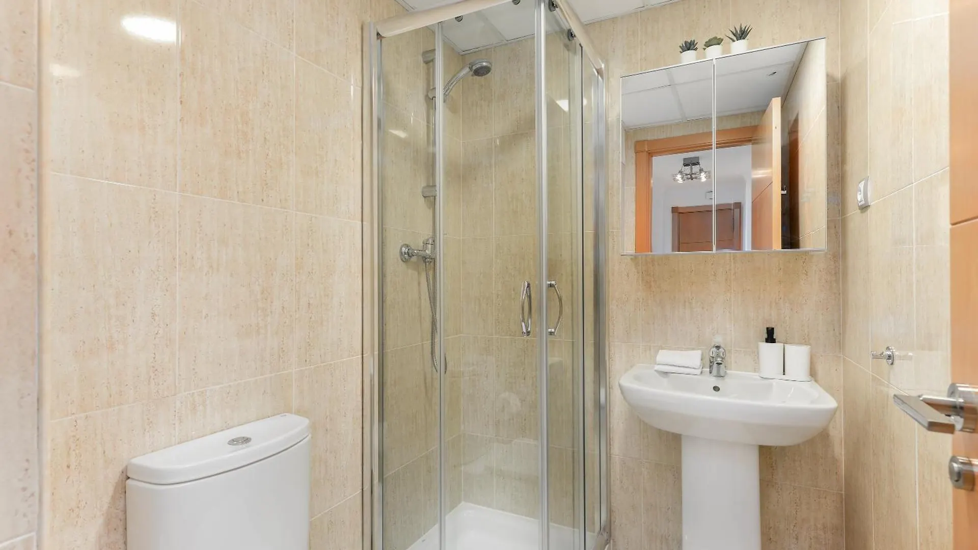 Casa Beau Bella 2-Bedroom Apartment At Residencial Duquesa Manilva Espagne