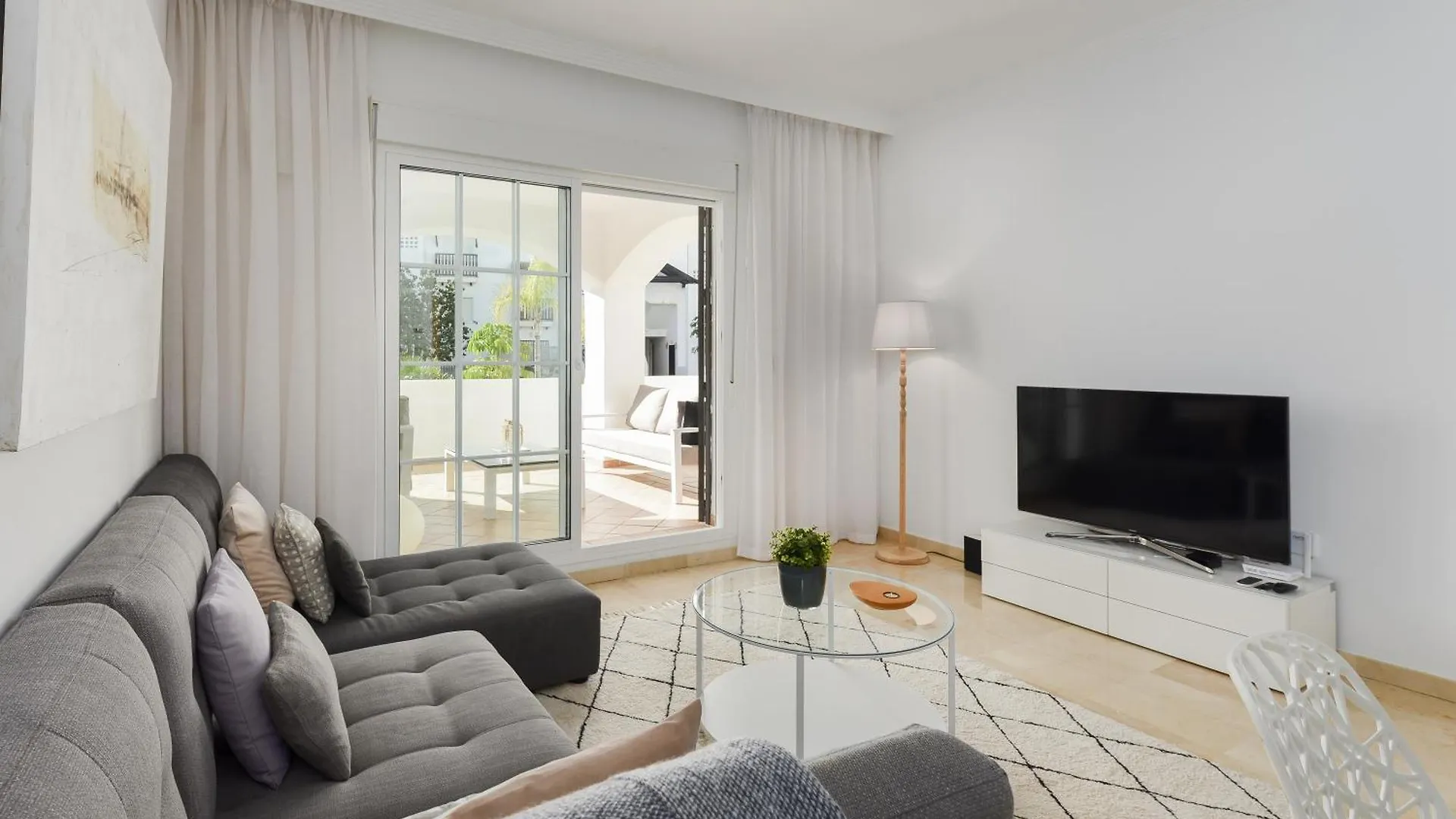 Casa Beau Bella 2-Bedroom Apartment At Residencial Duquesa Manilva